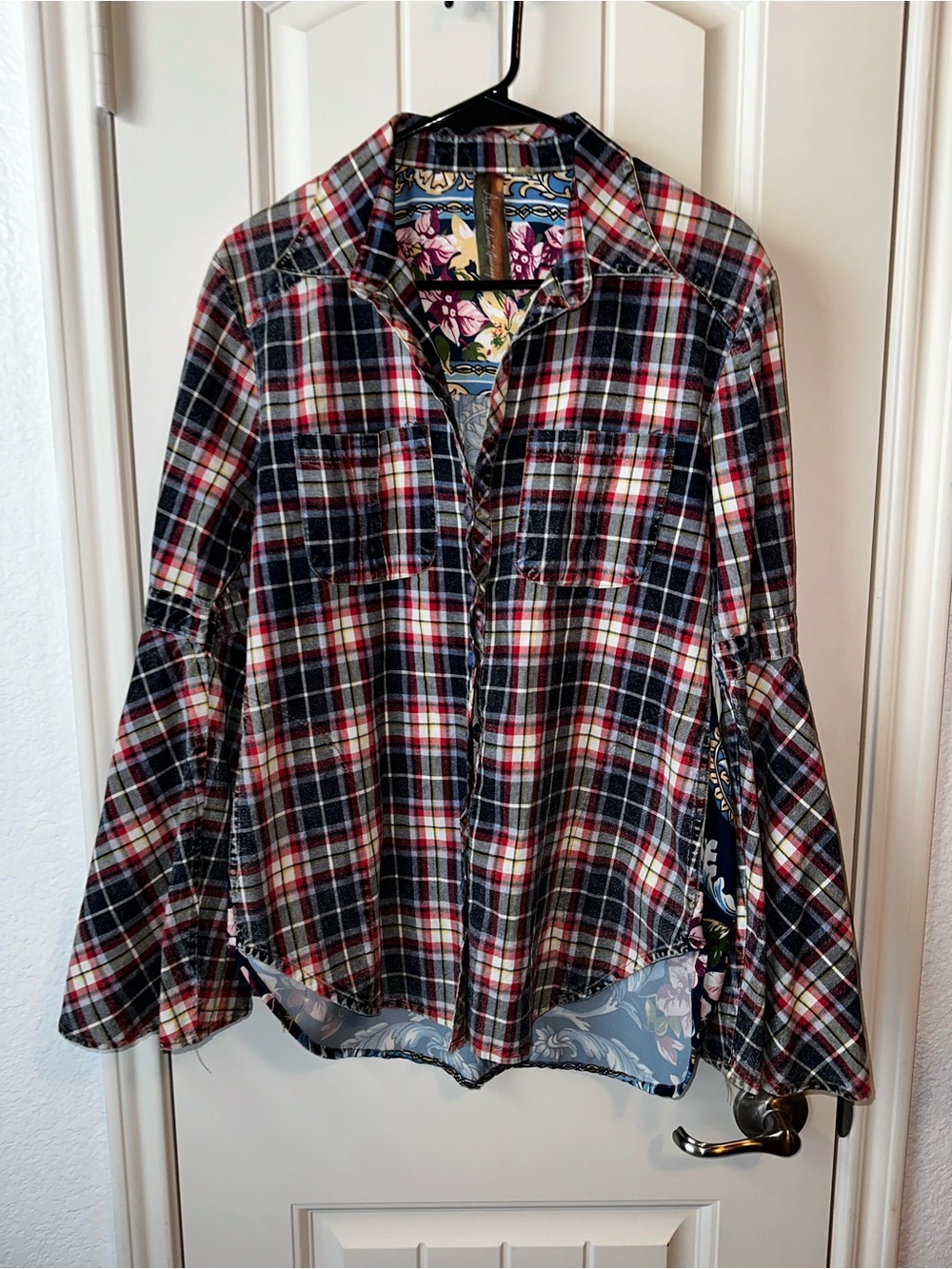 Anthropologie Aratta Silent Journey Plaid Floral Bell Sleeve Boho Button-down S
